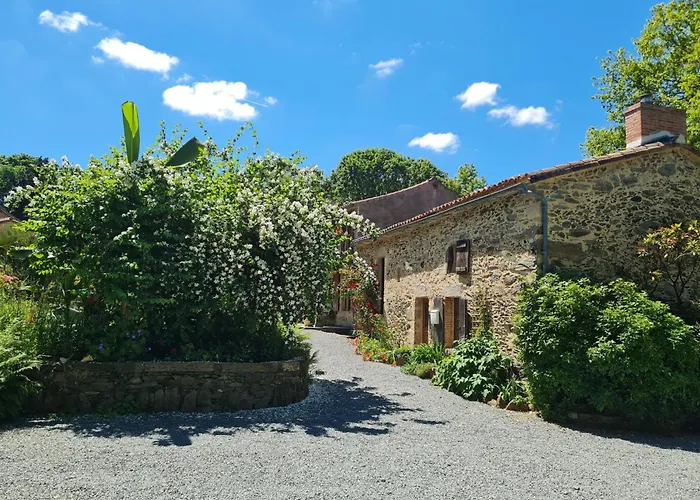 Du Petit Moulin * Reaumur